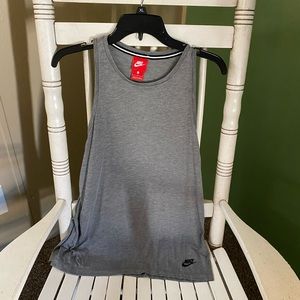 Nike tank